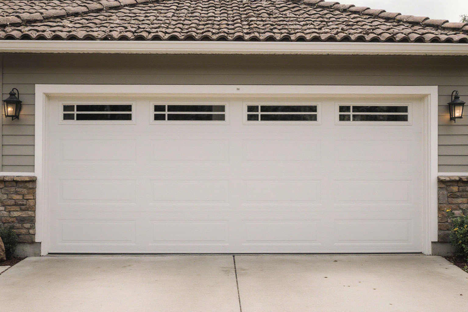 Size and opening : Garage Door Costs and the Factors That Influence the Price